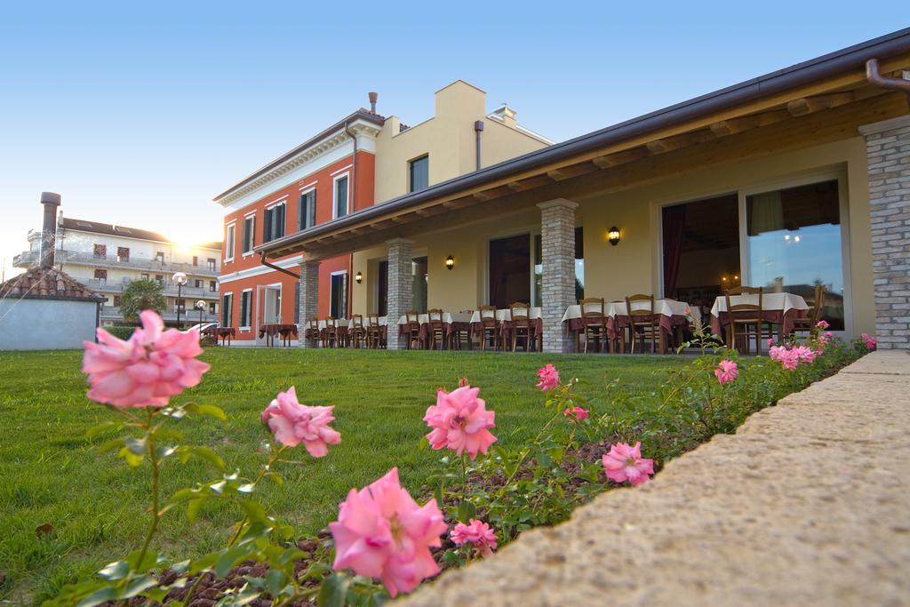 Locanda Al Ponte De Fero Jesolo Exterior foto