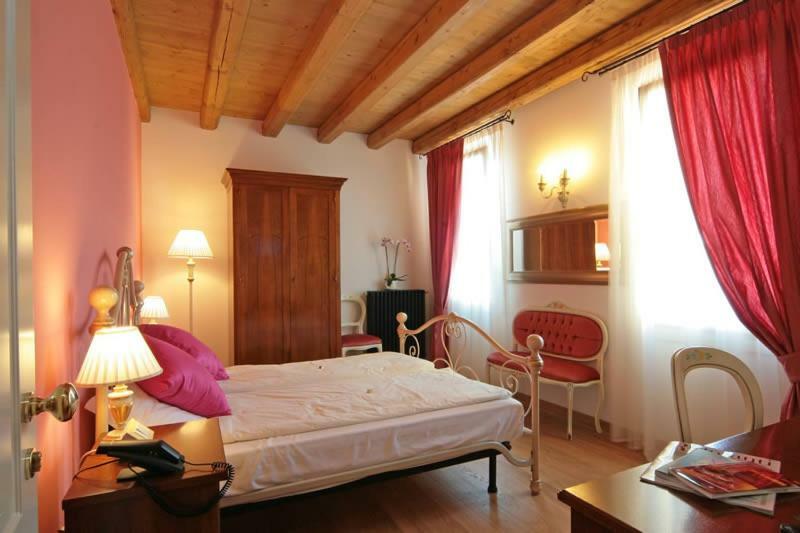 Locanda Al Ponte De Fero Jesolo Exterior foto